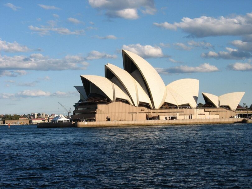 sydney harbour attractions