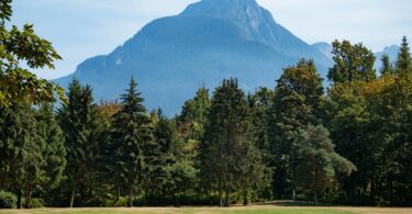 canada hiking trails